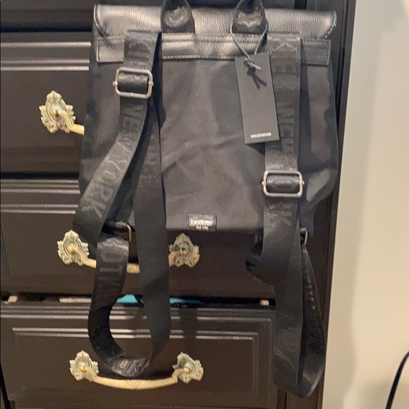 Backpack - Picture 4 of 4